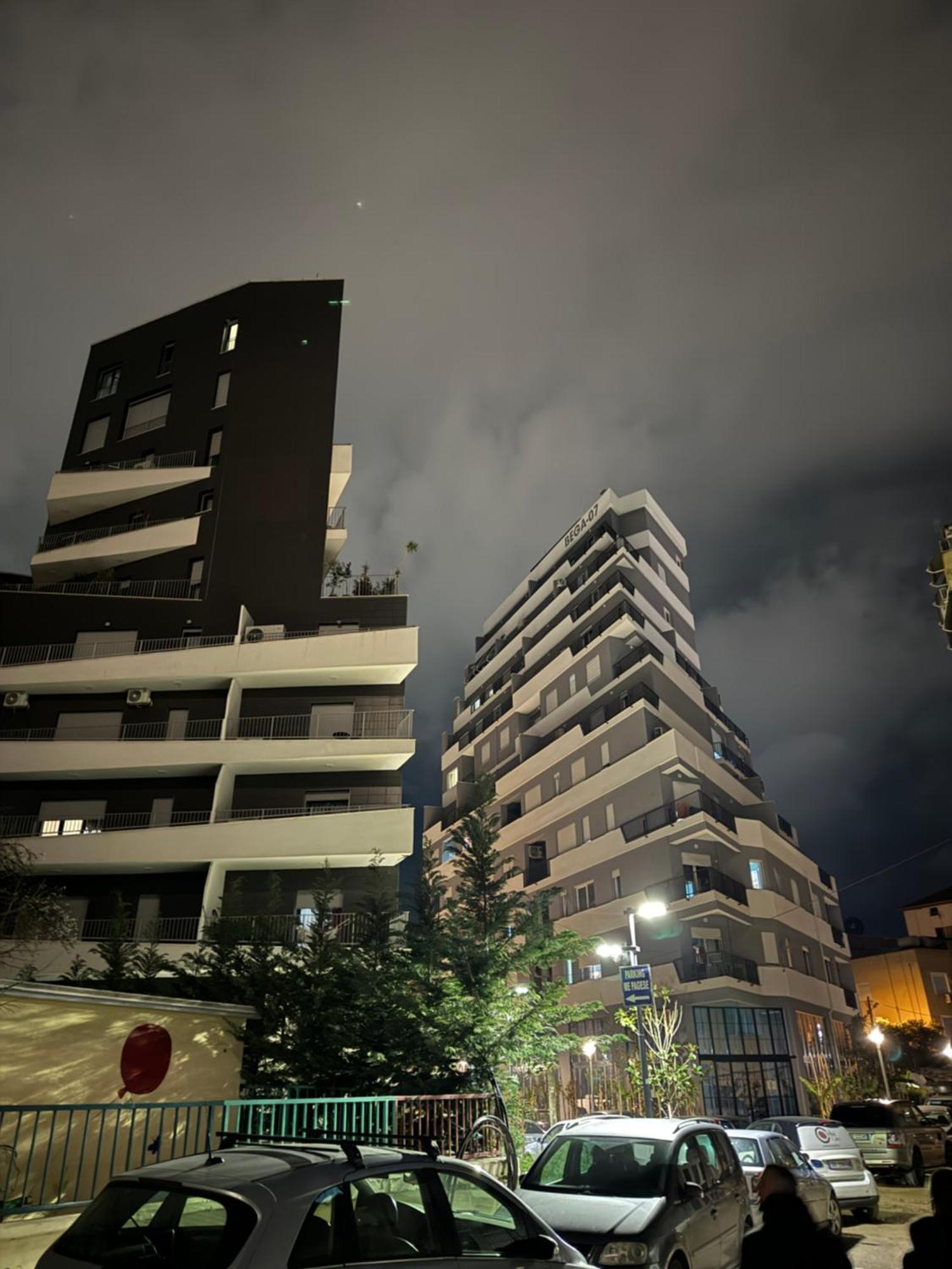 Tirana Centre Lions Gate 2 Apartment Luaran gambar