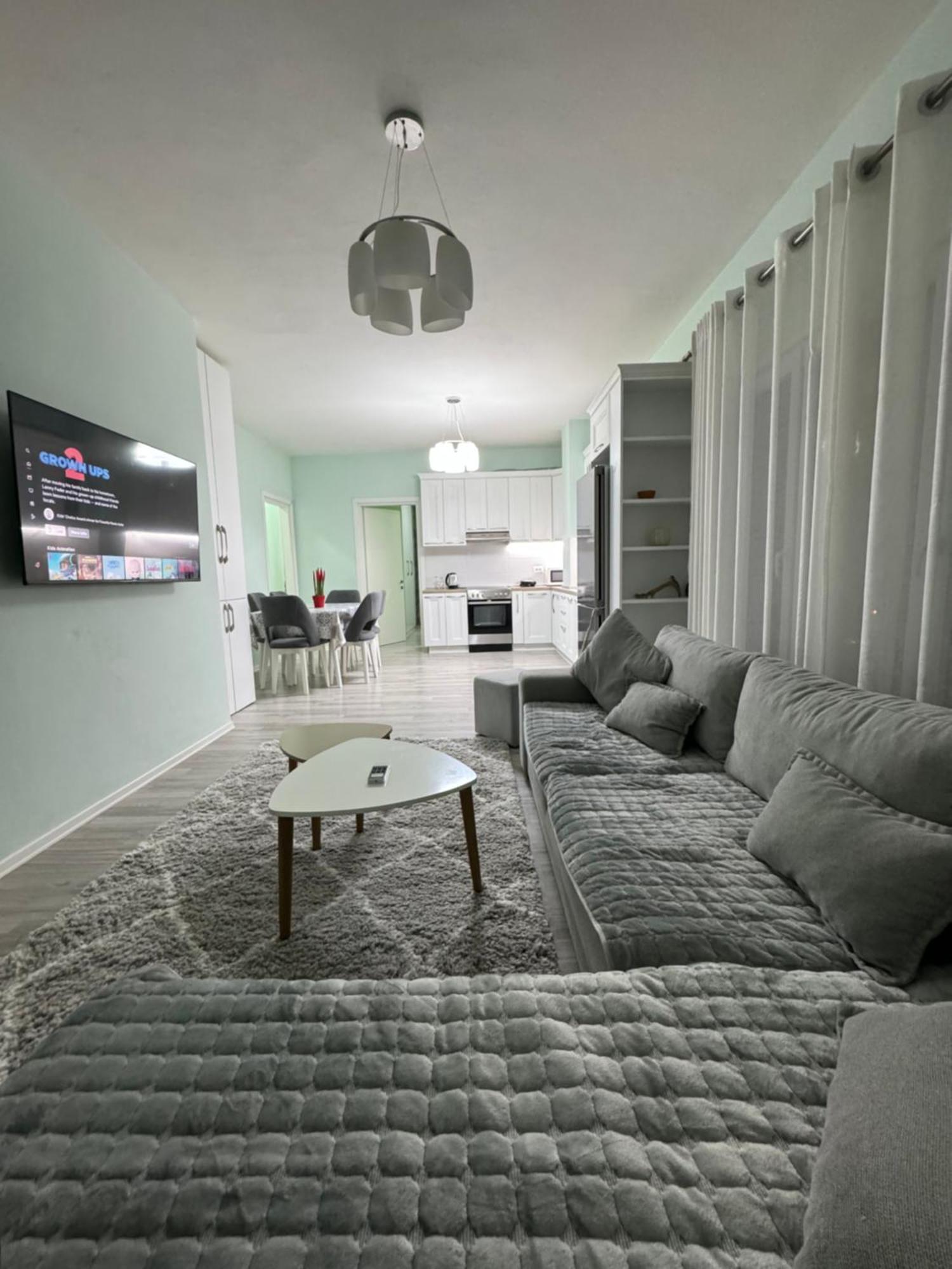 Tirana Centre Lions Gate 2 Apartment Luaran gambar
